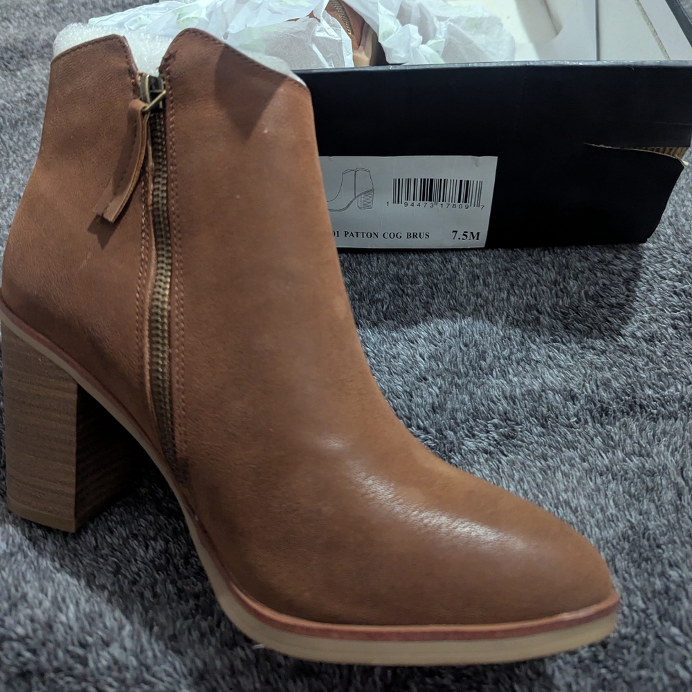 NIB Mia Heel Boot sz 11